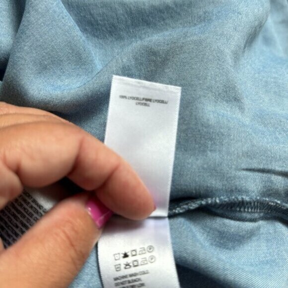 Lucky Brand Women Blue Chambray Denim Cap Sleeve Button Down Blouse Size Medium - Picture 8 of 10